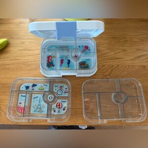 Yumbox Kids Lunch bento Box with three different inserts